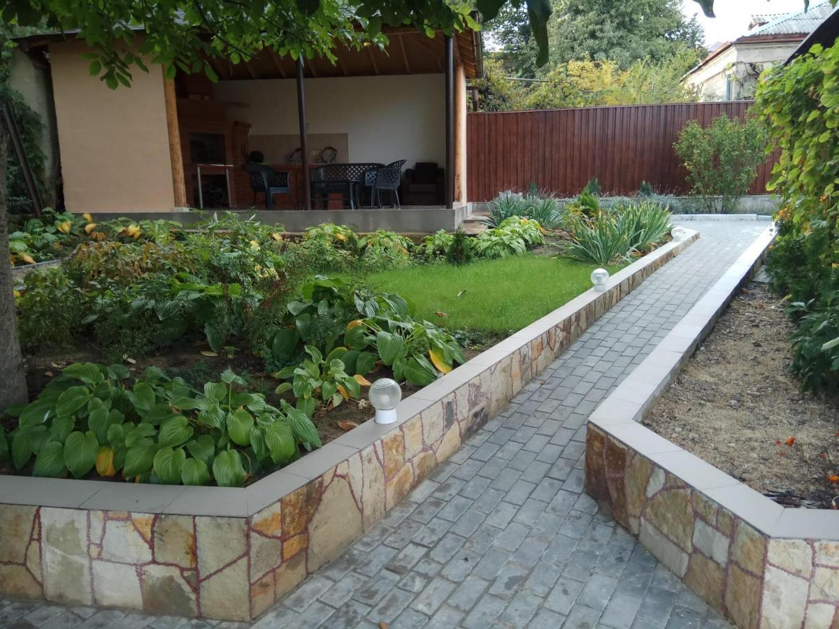 Slovac House With A Garden And Fireplace Кишинёв Экстерьер фото